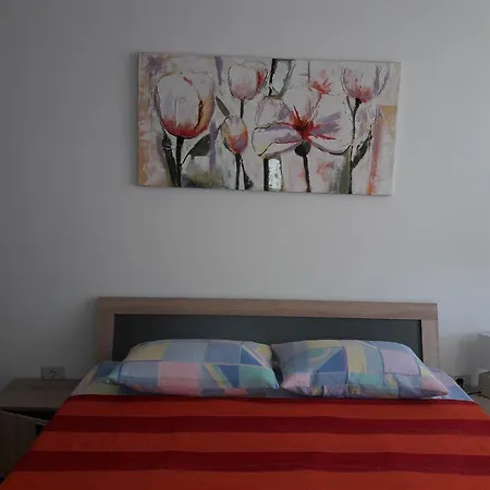 Apartment Apartament Emi
