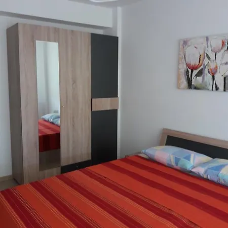 Apartament Emi Apartment